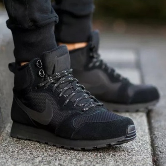 Nike Shoes - Nike Internationalist MD Runner 2 Mid Premium NIB